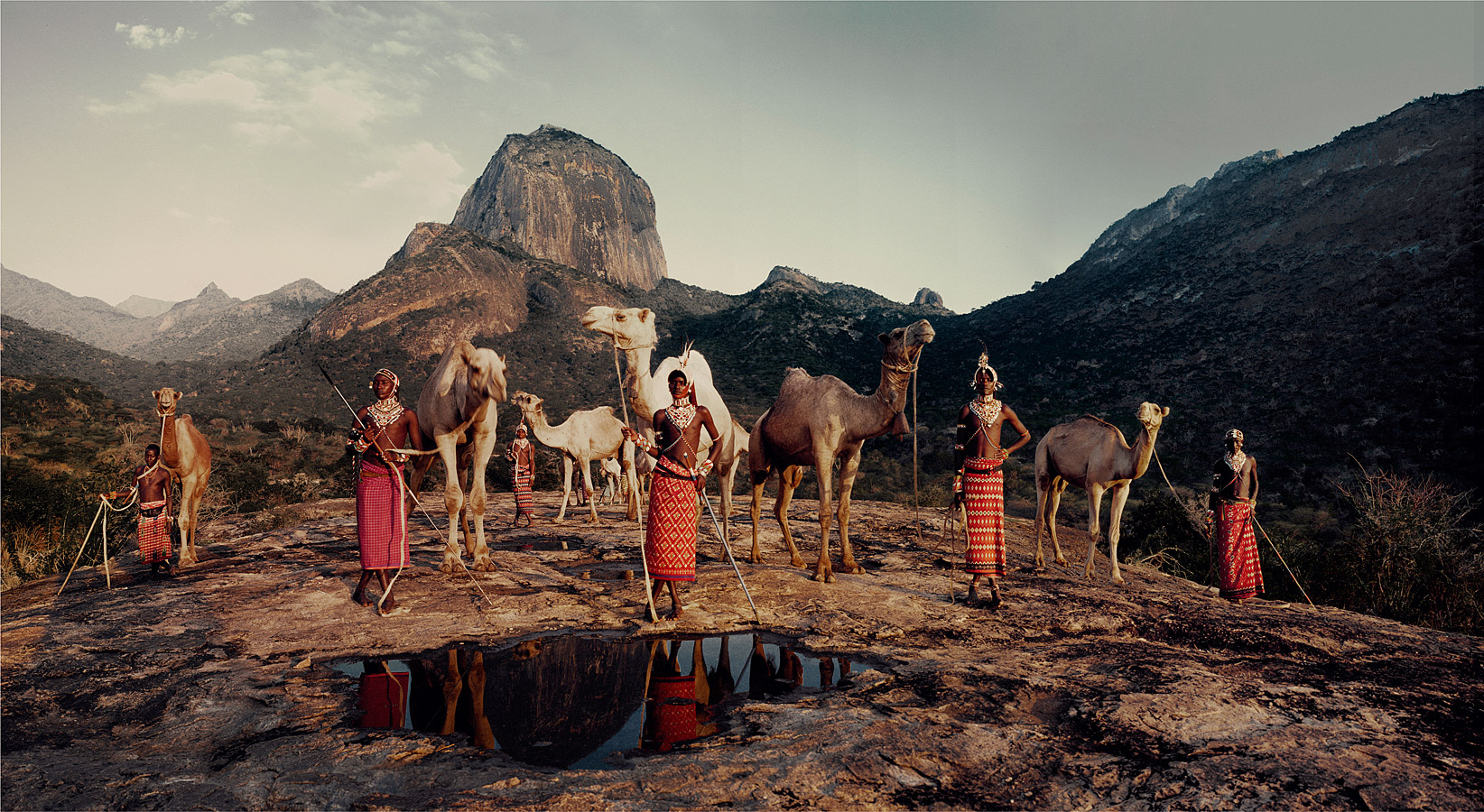 revistaprosaversoearte.com - As tribos isoladas da África na fotografia de Jimmy Nelson