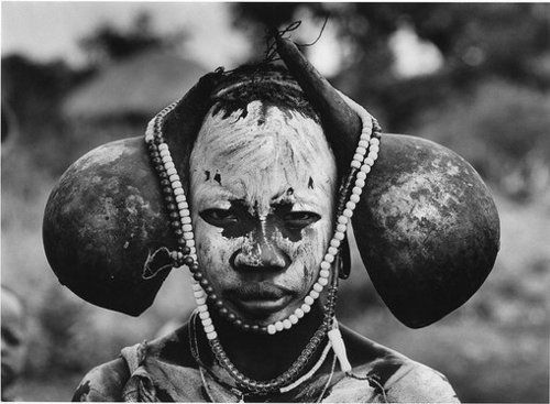 revistaprosaversoearte.com - Tribos africanas no olhar de Sebastião Salgado