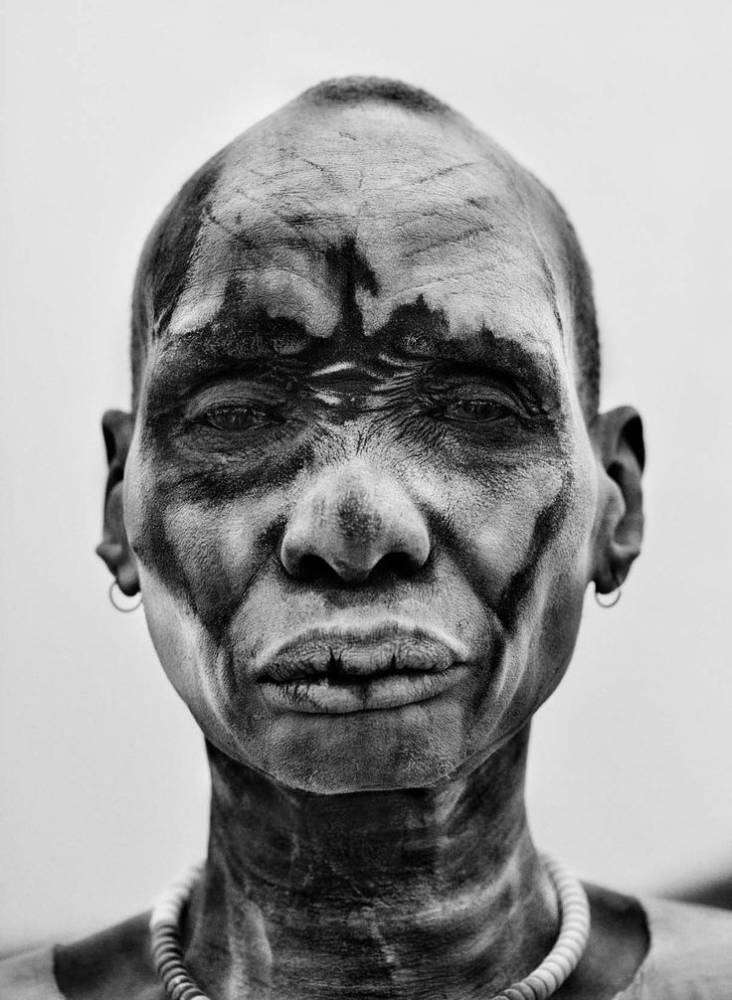 revistaprosaversoearte.com - Tribos africanas no olhar de Sebastião Salgado