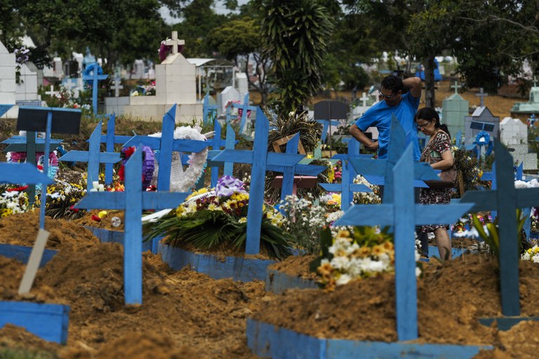 Tim Vickery: “Quem aplaude massacre de presos já teve o senso ético decapitado, o coração arrancado”