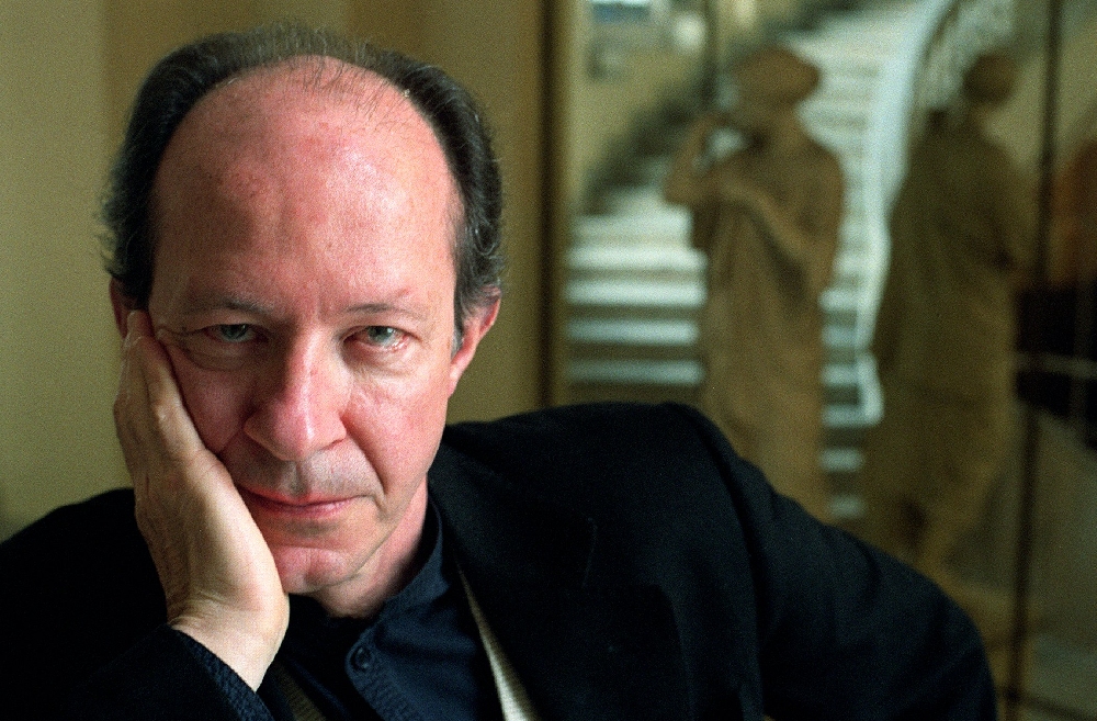 Giorgio Agamben: “Deus não morreu. Ele tornou-se Dinheiro”