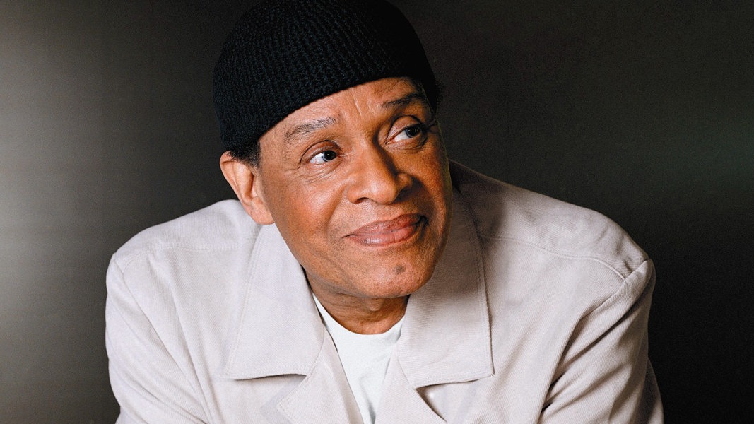 Ícone do jazz, cantor americano Al Jarreau morre aos 76 anos