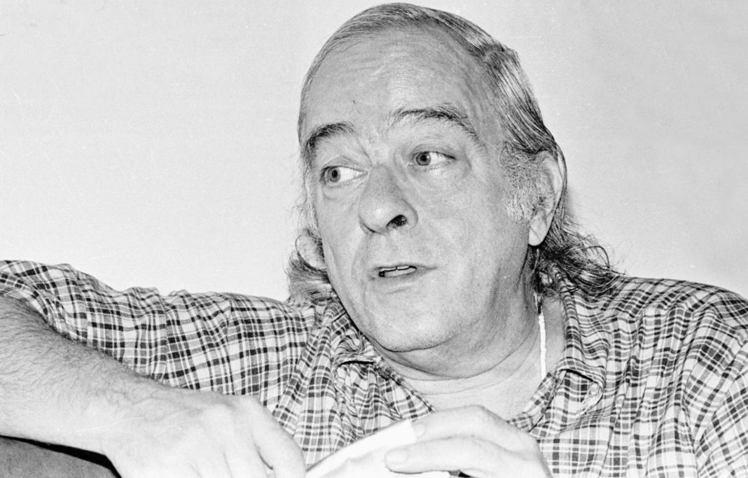 Mensagem à poesia – Vinicius de Moraes