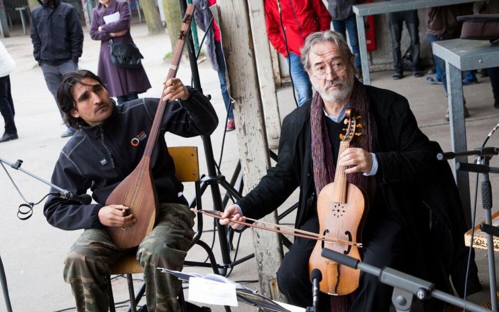 revistaprosaversoearte.com - Jordi Savall, maestro catalão, lança orquestra com músicos refugiados