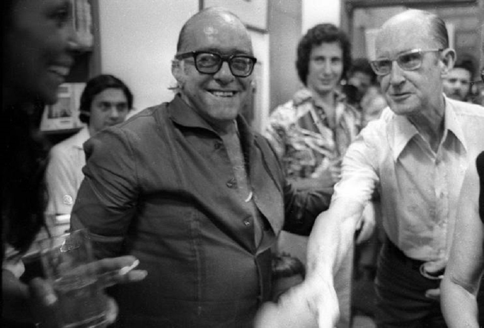 Carlos Drummond de Andrade lê “O verbo no infinito” de Vinicius de Moraes