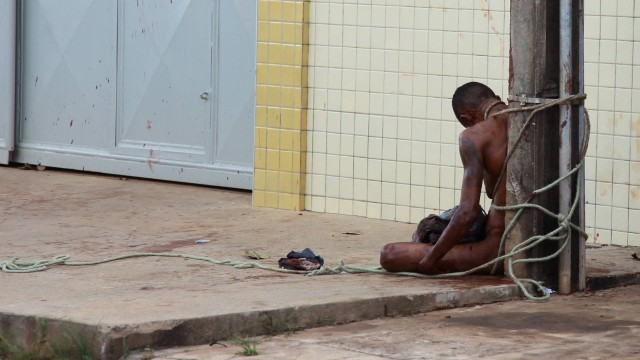 revistaprosaversoearte.com - “Crueldade mortal” e o Brasil dos linchamentos – André de Paula Eduardo