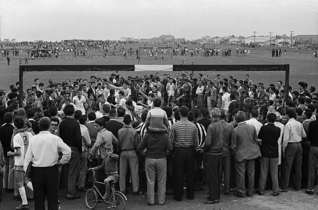 revistaprosaversoearte.com - Futebol: estilos e olhares dos mestres da fotografia