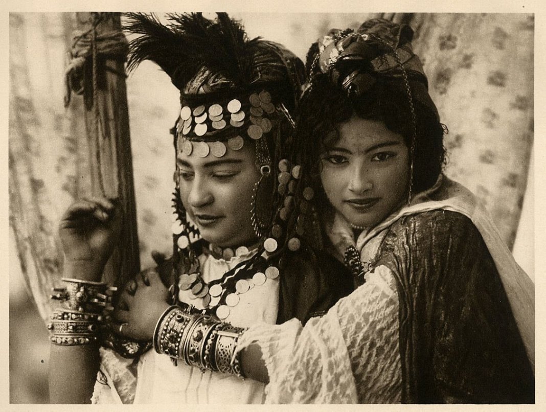 As primeiras bailarinas: o povo Ouled Nail – Nati Alfaya