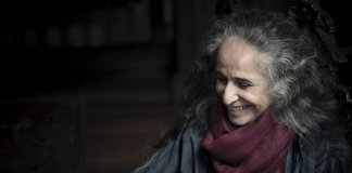 ‘Sonho impossível’ na belíssima voz de Maria Bethânia