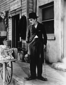 revistaprosaversoearte.com - Charlie Chaplin e os seus filmes - entre silêncio e som