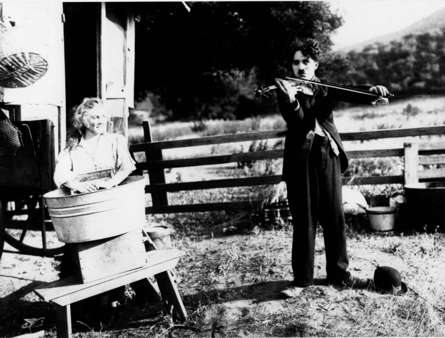 revistaprosaversoearte.com - Charlie Chaplin e os seus filmes - entre silêncio e som