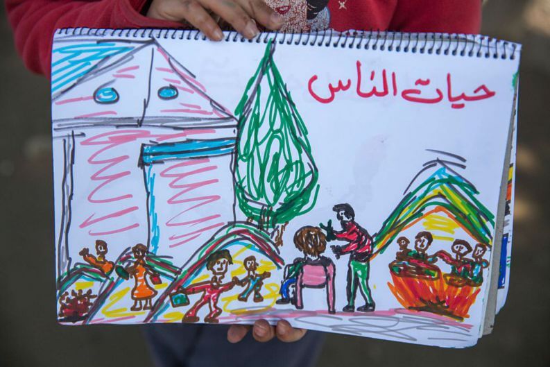 revistaprosaversoearte.com - Menina síria de 8 anos comove o mundo com seus desenhos sobre o drama dos refugiados