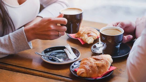revistaprosaversoearte.com - Consumo de três xícaras de café por dia pode trazer benefícios à saúde, diz pesquisa
