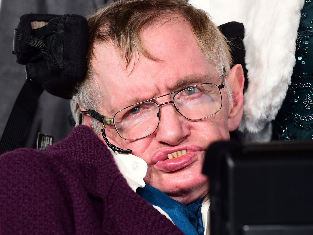 Sabendo próxima a sua morte, Stephen Hawking fez alarmantes previsões sobre o fim do Planeta Terra
