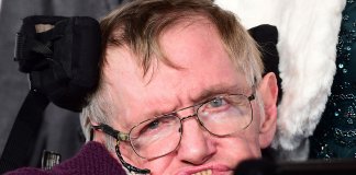 Sabendo próxima a sua morte, Stephen Hawking fez alarmantes previsões sobre o fim do Planeta Terra