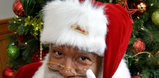 Papai Noel às Avessas – Carlos Drummond de Andrade