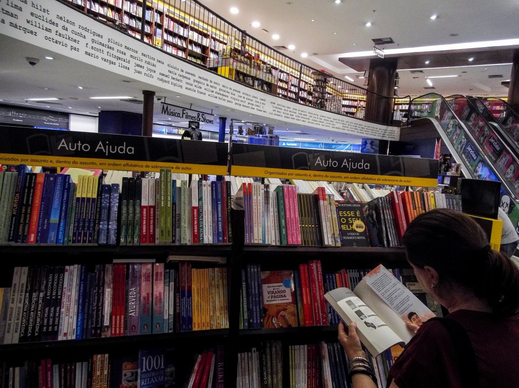 Amazon e Saraiva dão descontos de até 80% em livros – e em outros produtos