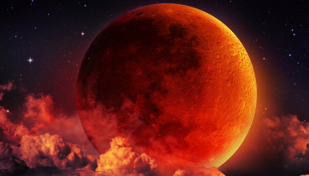 O Brasil verá hoje o mais longo eclipse lunar do século