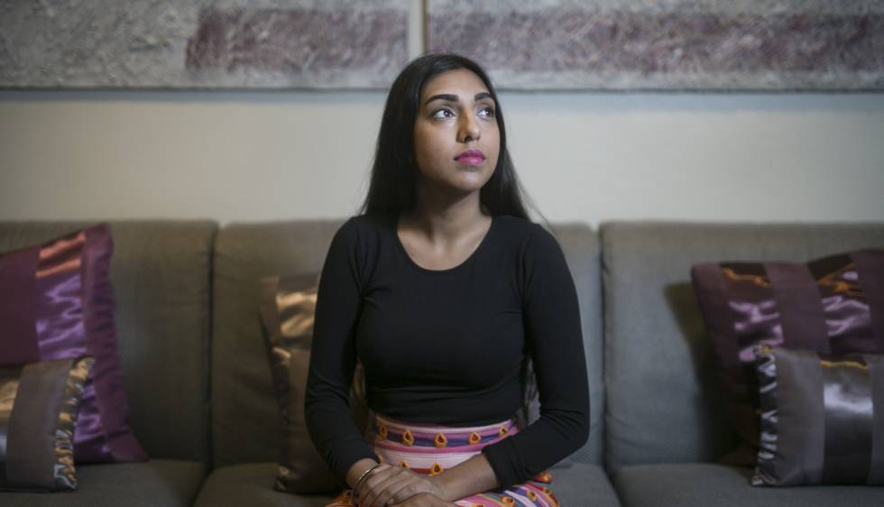 Rupi Kaur: a poeta feminista indiana que faz do trauma a matéria prima de sua obra