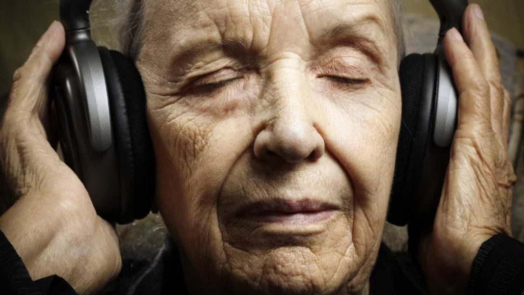 Alzheimer não afeta memória musical; entenda como isso é possível