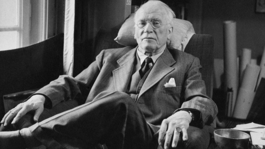 Carl Jung: 6 reflexões para entender o seu pensamento