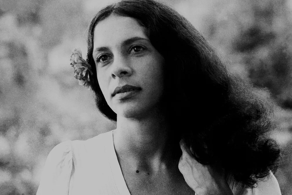 revistaprosaversoearte.com - Gal Costa, uma das maiores vozes brasileiras, morre aos 77 anos