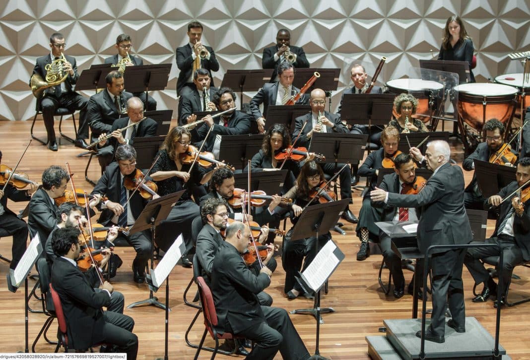 Série Orquestras: Mozart & Schumann, na Sala Cecília Meireles