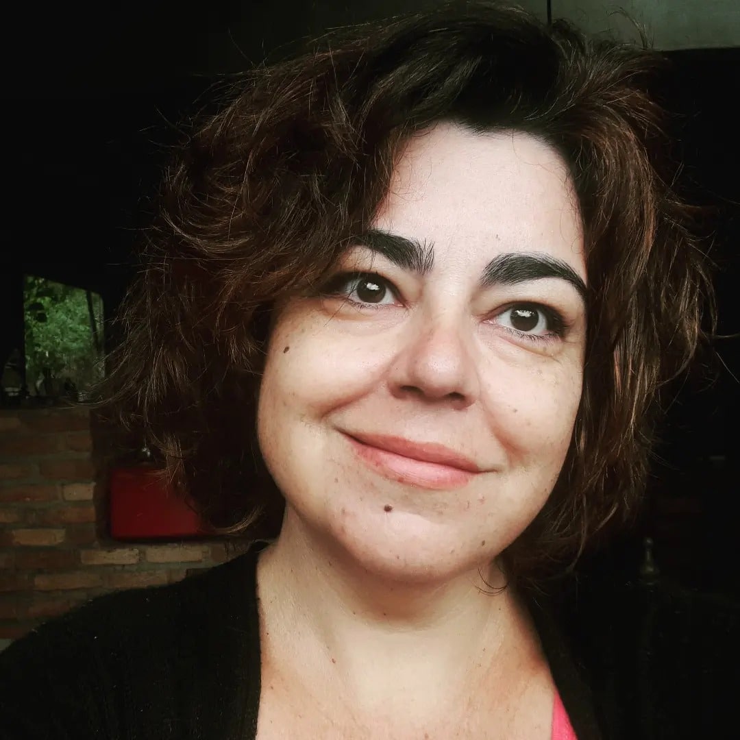 revistaprosaversoearte.com - Entrevista com a cantora e compositora Leila Pinheiro, por Daniela Aragão