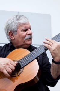 revistaprosaversoearte.com - Dori Caymmi apresenta o álbum "Sonetos sentimentais para violão e orquestra"