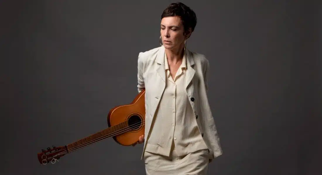 'Errante', álbum da cantora e compositora Adriana Calcanhotto revistaprosaversoearte.com - 'Errante', álbum da cantora e compositora Adriana Calcanhotto