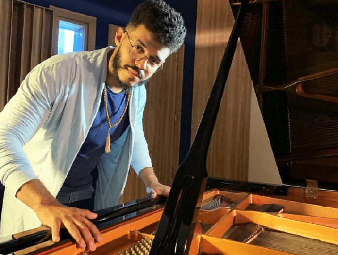 Álbum ‘Concerto livre – Solo performance’, do pianista e compositor Henrique Mota