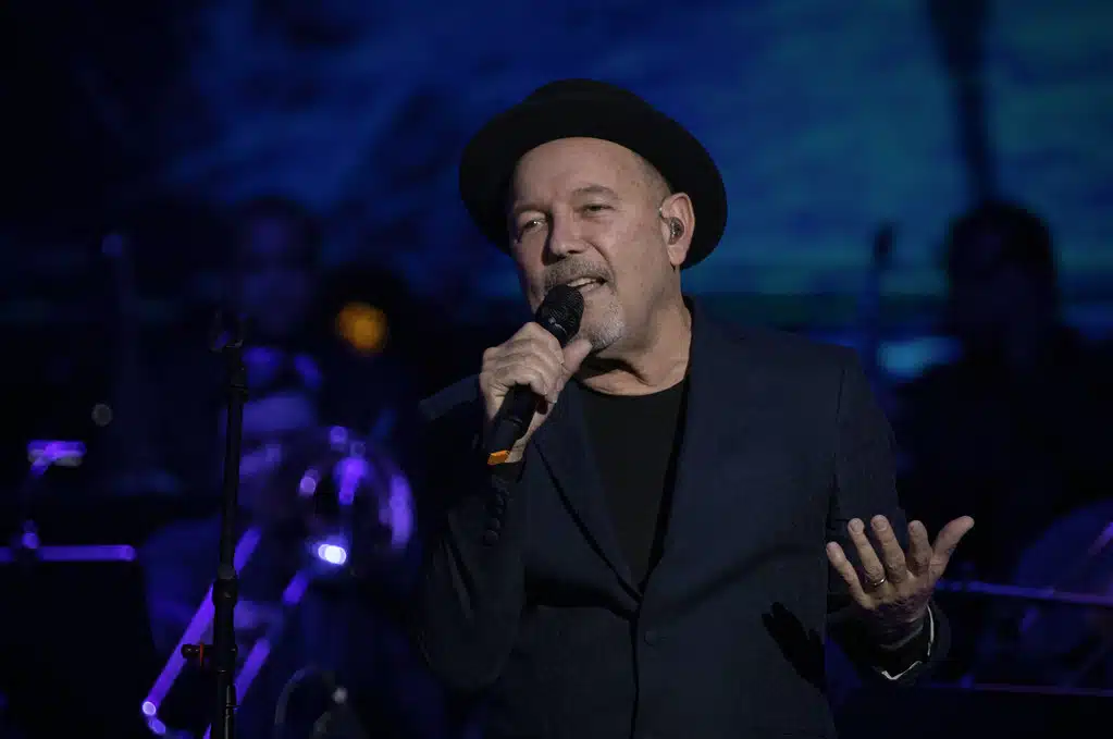 'Pasieros' álbum de Rubén Blades e Boca Livre revistaprosaversoearte.com - 'Pasieros' álbum de Rubén Blades e Boca Livre