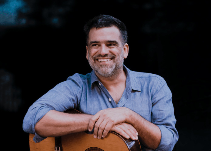 Casa do Choro | Pedro Miranda apresenta show do novo álbum ‘Atlântica Senhora’