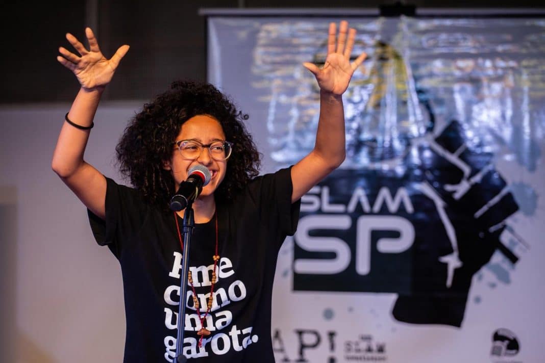 SLAM SP faz 15 anos, retoma o presencial e recebe mais de 40 poetas