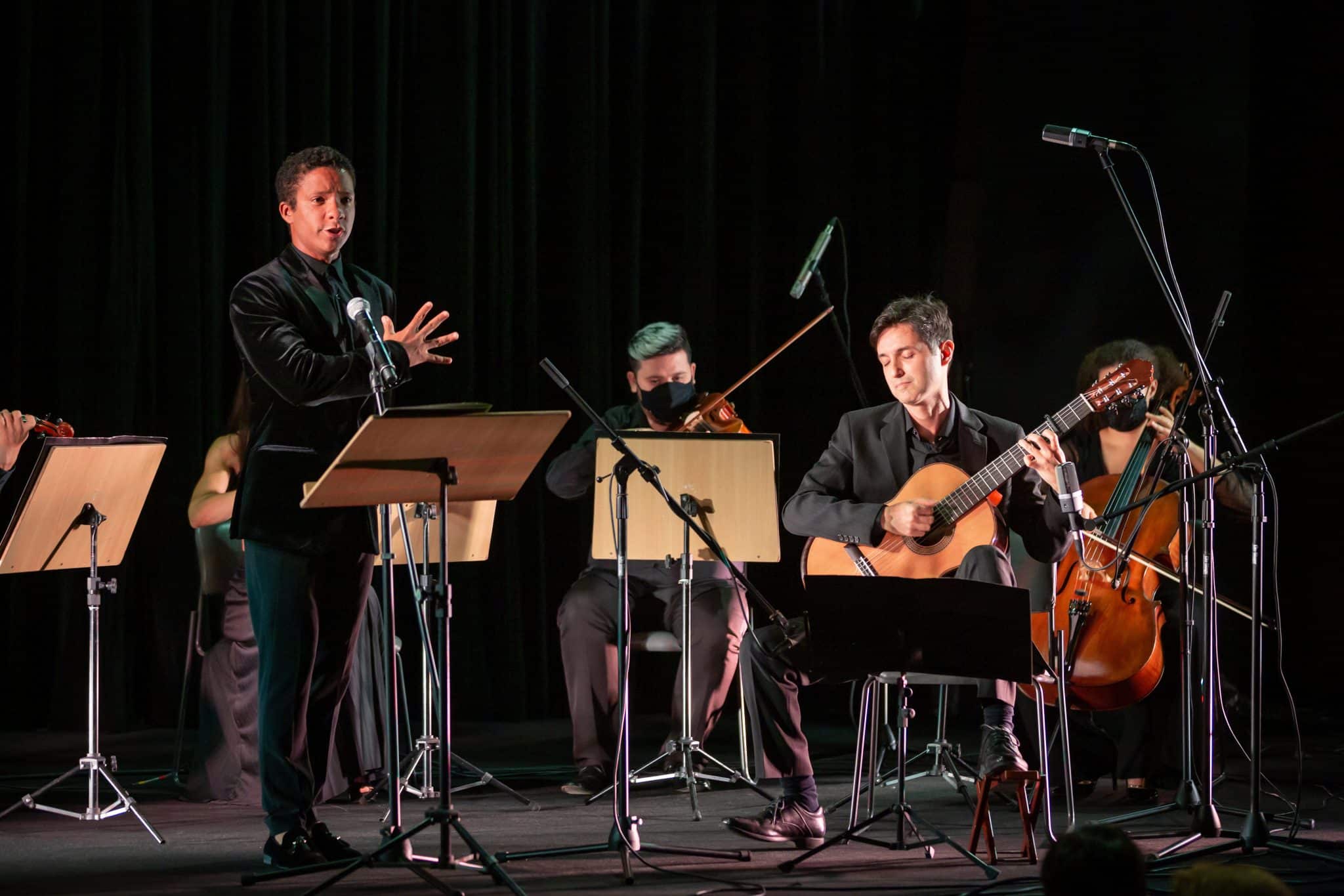 revistaprosaversoearte.com - Tenor Jean William e violonista Rafael Altro apresentam concerto na Sociedade Filarmônica Lyra