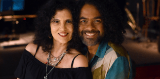 “Canções de Herbert Vianna” com Marianna Leporace e João Pinheiro, no Teatro Brigitte Blair