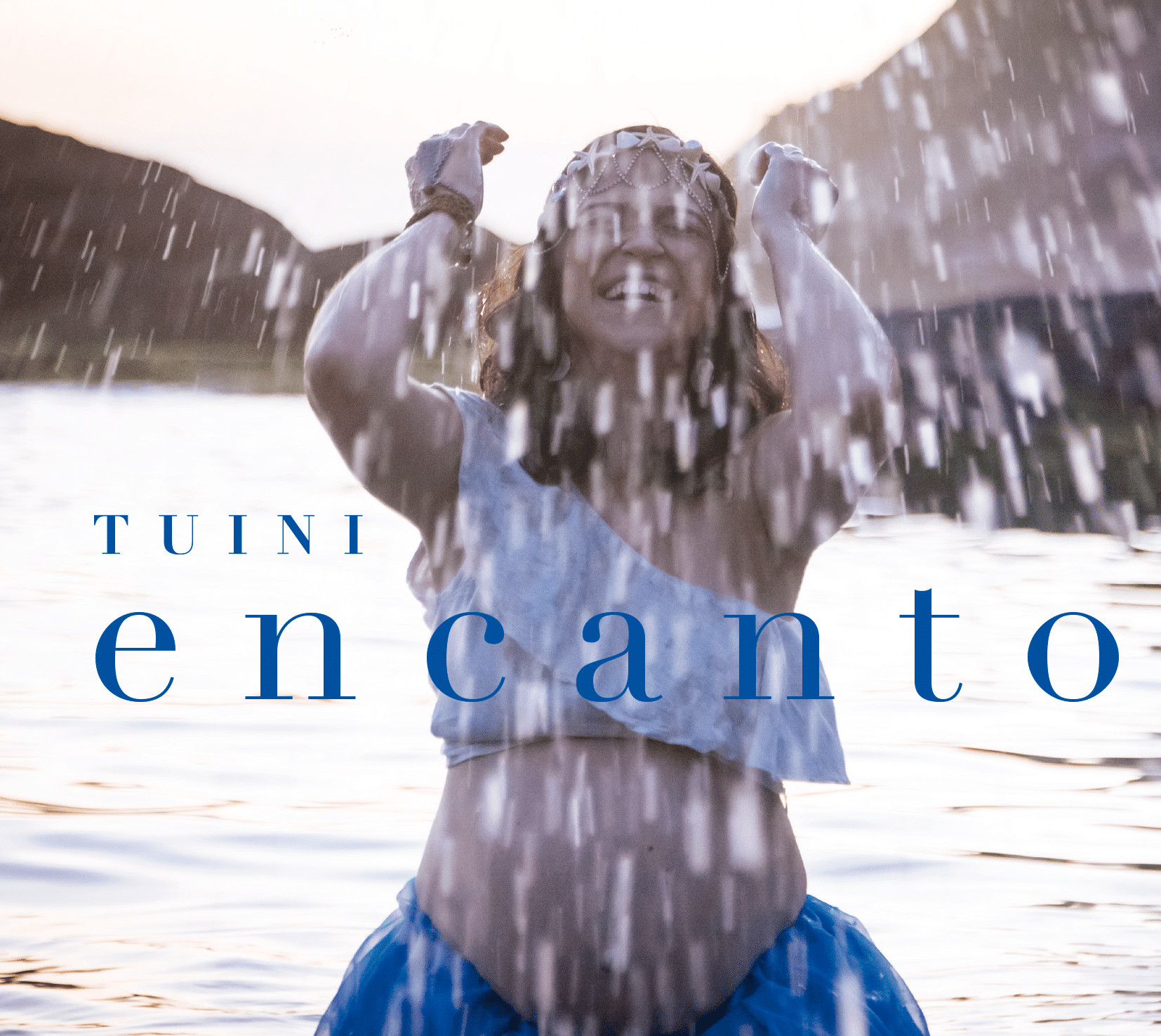 'Encanto', álbum da cantora e compositora Tuini revistaprosaversoearte.com - 'Encanto', álbum da cantora e compositora Tuini