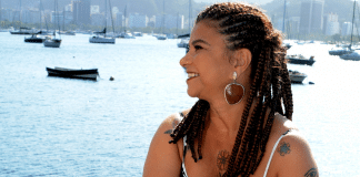 Dorina apresenta novo show “Mosaico” no Teatro Brigitte Blair em Copacabana
