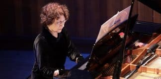 Lidia Bazarian se apresenta no Espaço Guiomar Novaes, dentro da série Pianistas