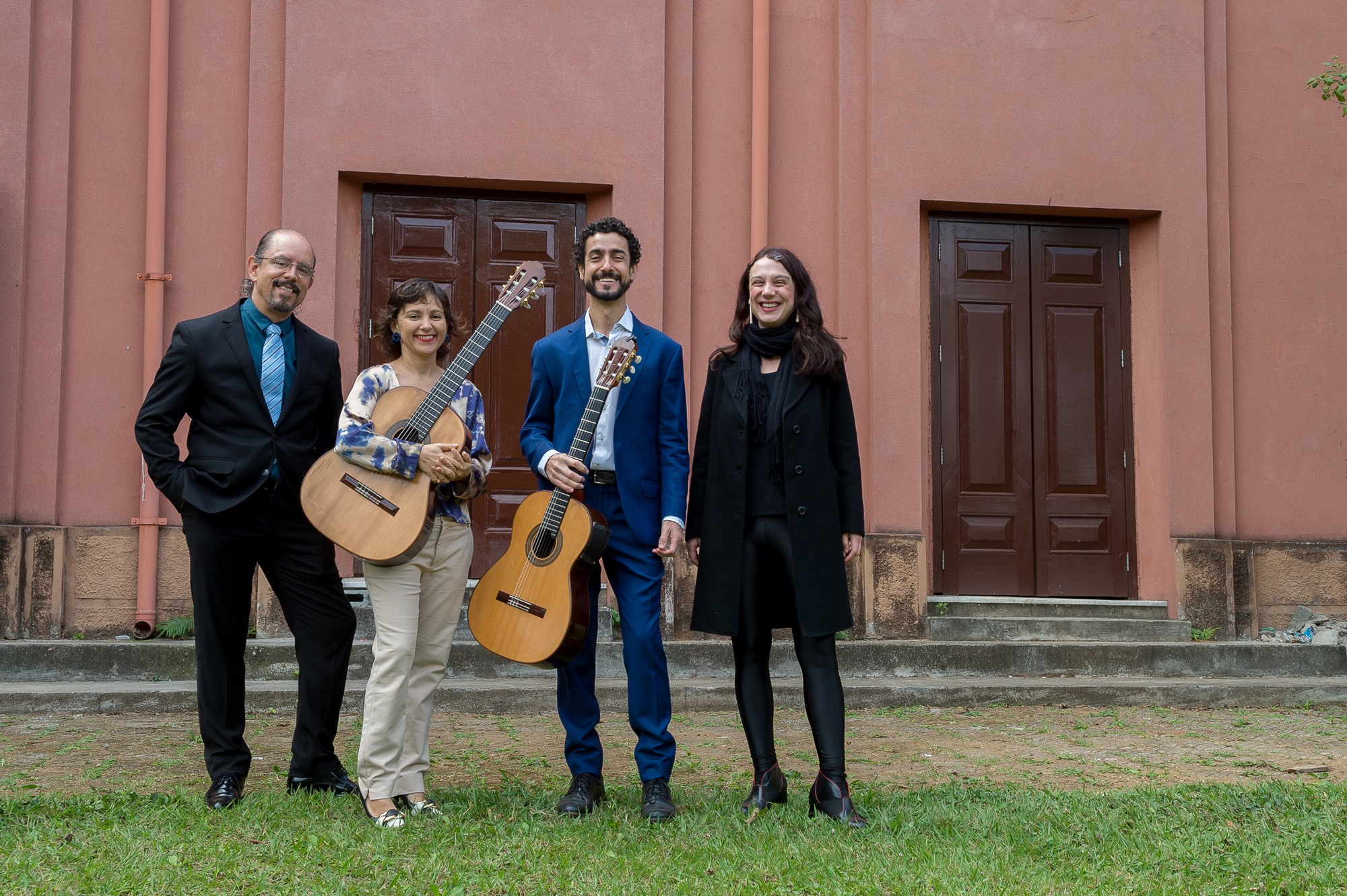 revistaprosaversoearte.com - Duo Siqueira Lima e Orquestra GRU Sinfônica lançam álbum 'Dois Violões em Concerto'