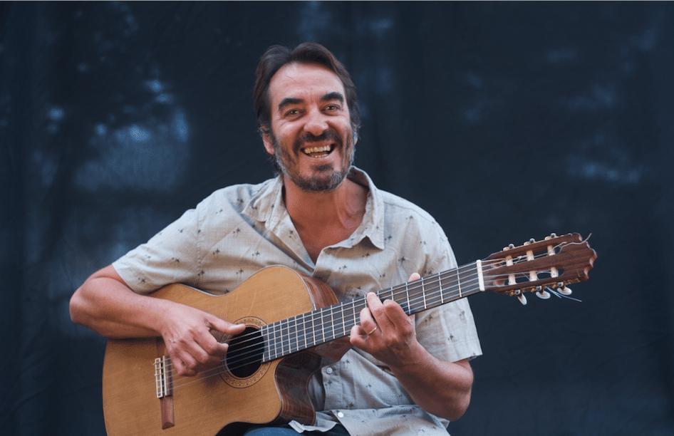 Bernardo Lobo lança álbum ‘Bons Ventos’, celebrando 30 de carreira