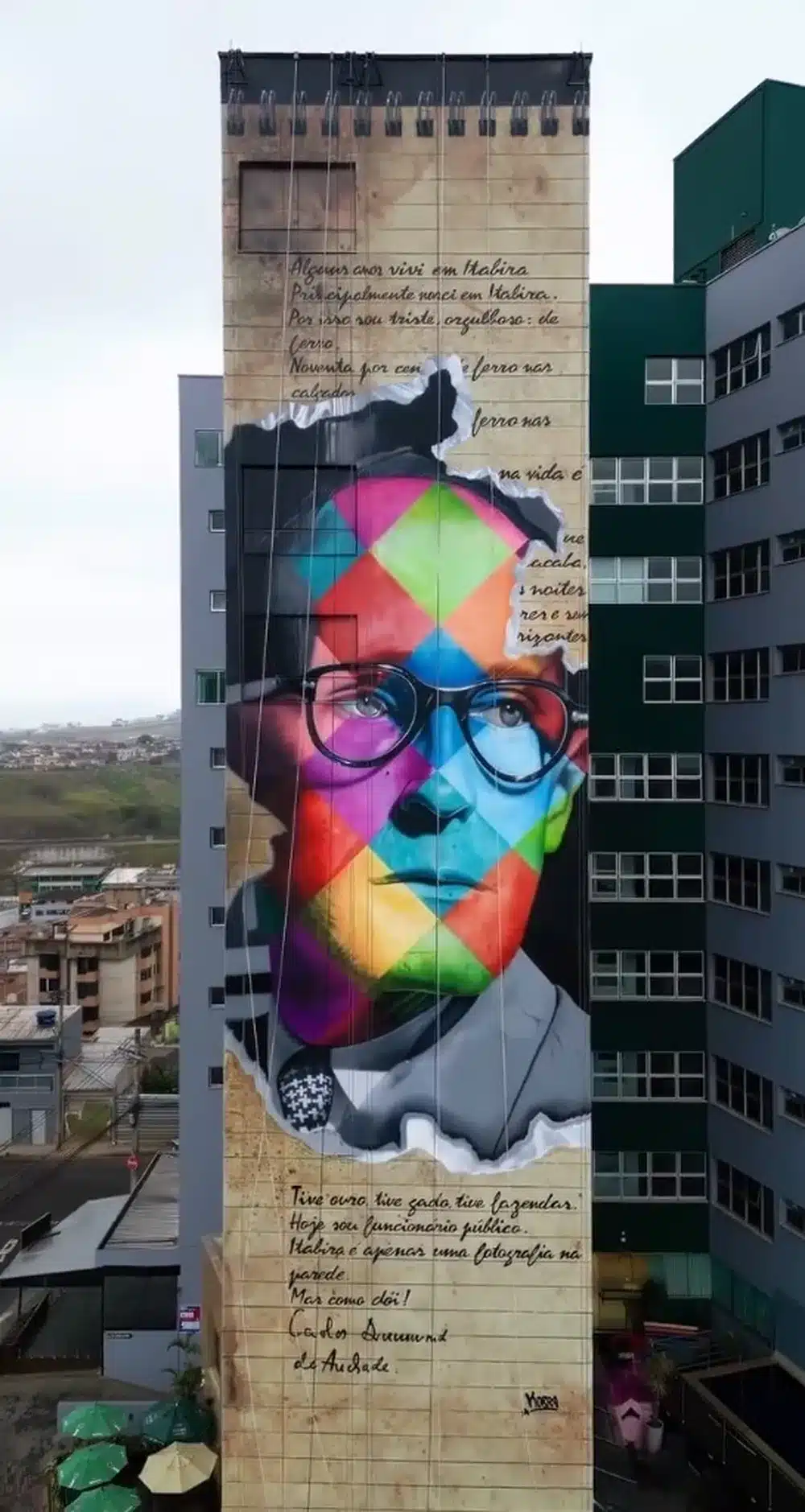 revistaprosaversoearte.com - Carlos Drummond de Andrade por Eduardo Kobra