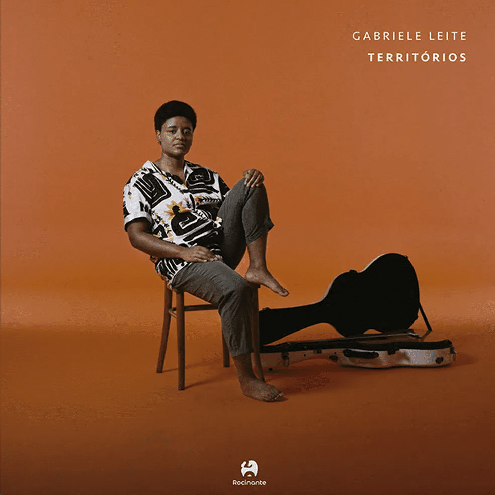 Gabriele Leite lança seu primeiro álbum 'Territórios', pela Rocinante revistaprosaversoearte.com - Gabriele Leite lança seu primeiro álbum 'Territórios', pela Rocinante