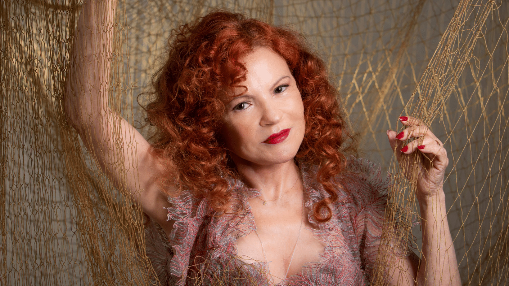 Lúcia Menezes apresenta show 'Belchior e Outras Bossas' no Palácio da Música revistaprosaversoearte.com - Lúcia Menezes apresenta show 'Belchior e Outras Bossas' no Palácio da Música