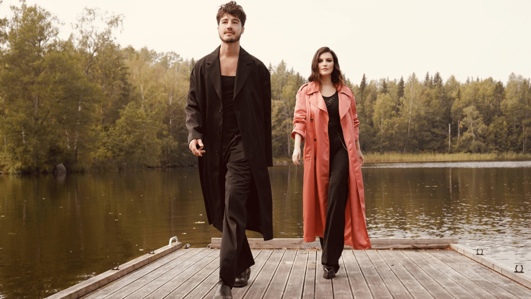 Dueto de Laura Pausini e Tiago Iorc na canção ‘Durar’, em versão acústica