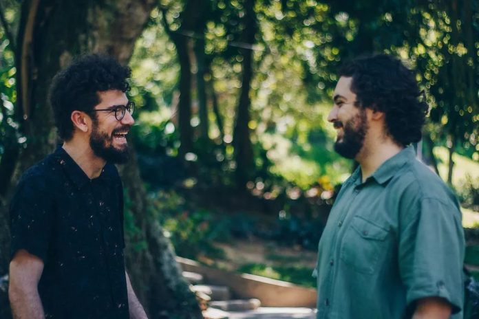 Álbum ‘Diferente’ | Breno Ruiz e Miguel Rabello