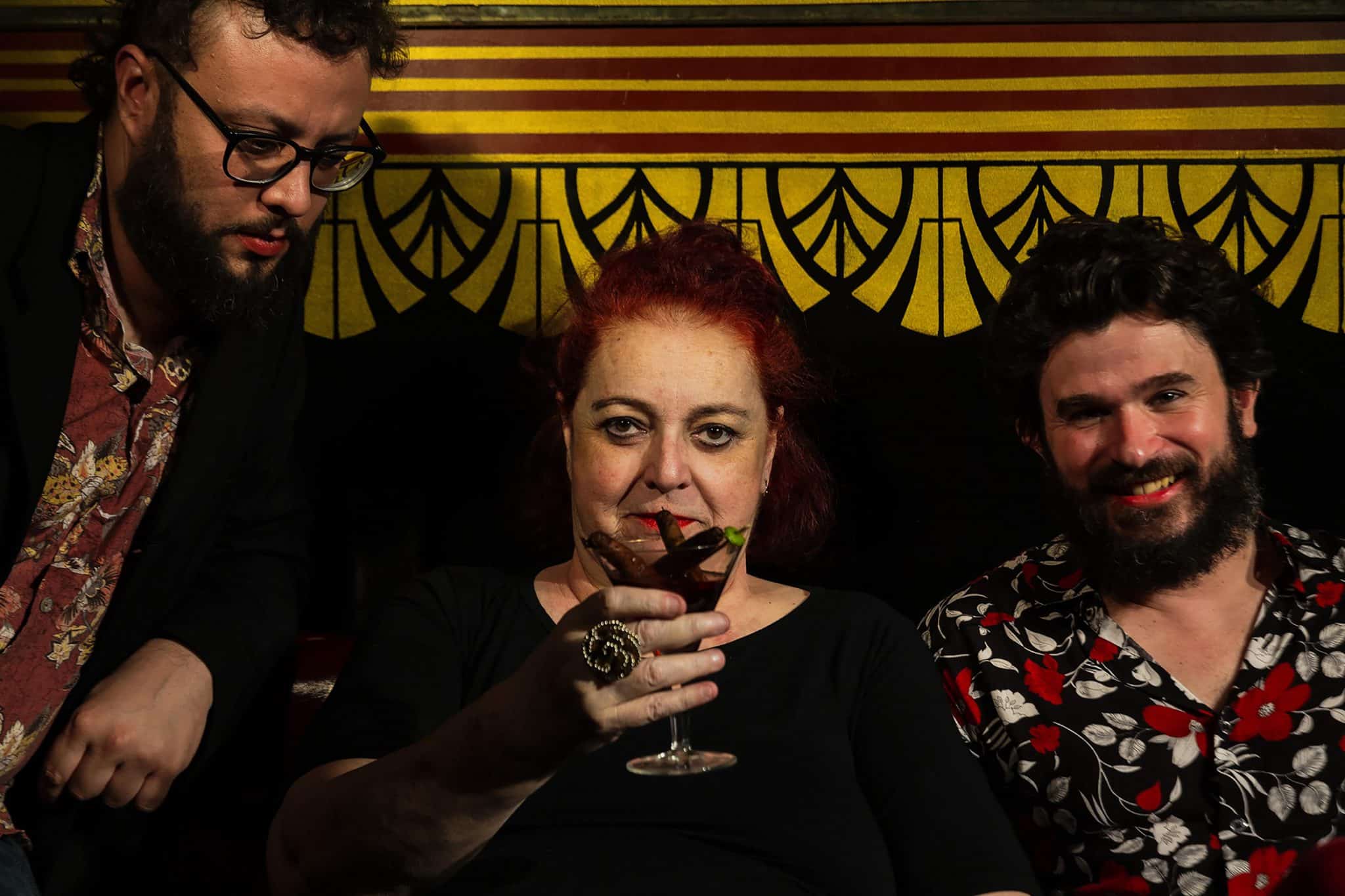 revistaprosaversoearte.com - Cida Moreira, Ivan Gomes e Leandro Coelho no show 'Leros e Boleros - A Música de Sergio Sampaio' no Manouche