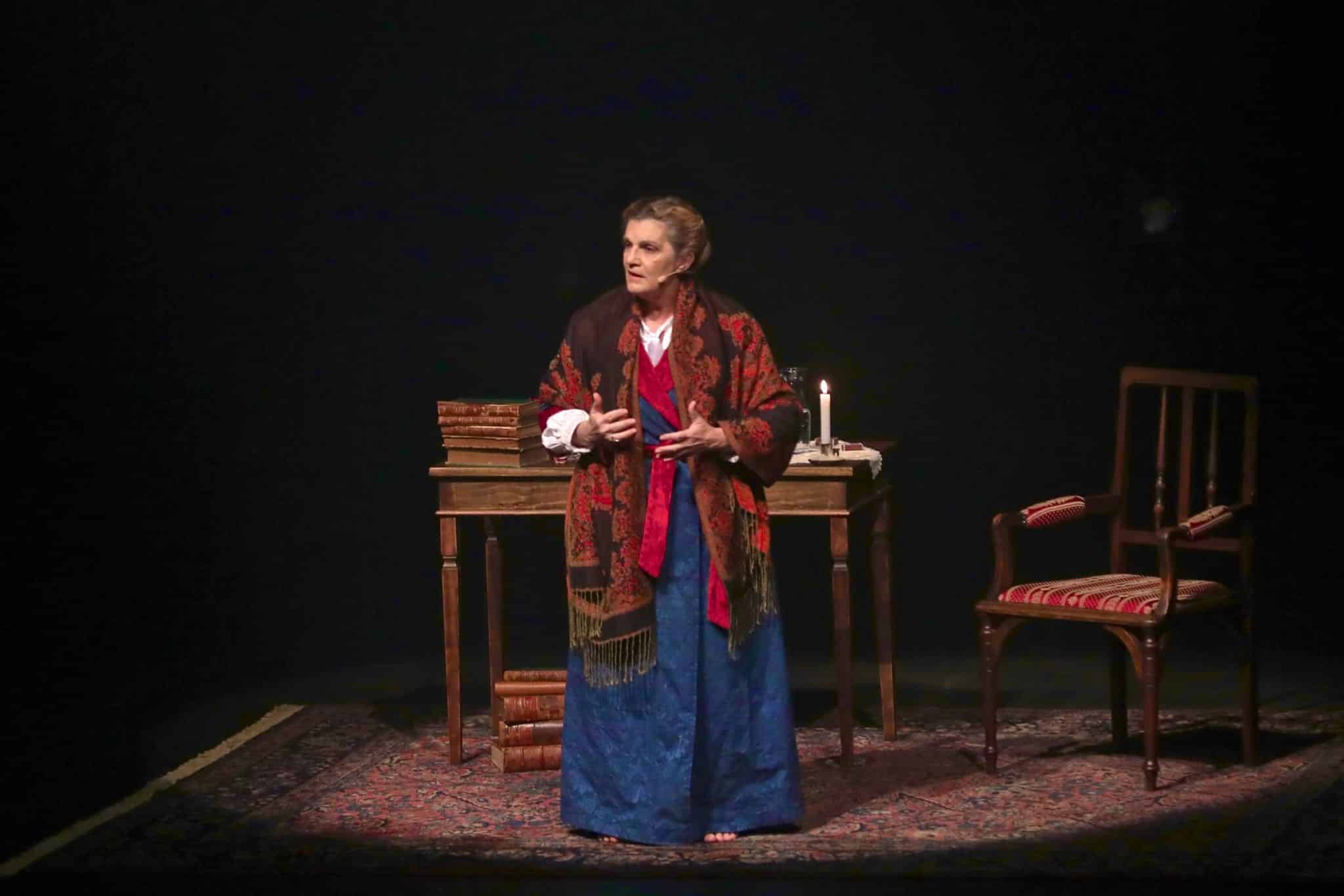 revistaprosaversoearte.com - Espetáculo 'Helena Blavatsky, A Voz do Silêncio', retorna ao palco do teatro B32