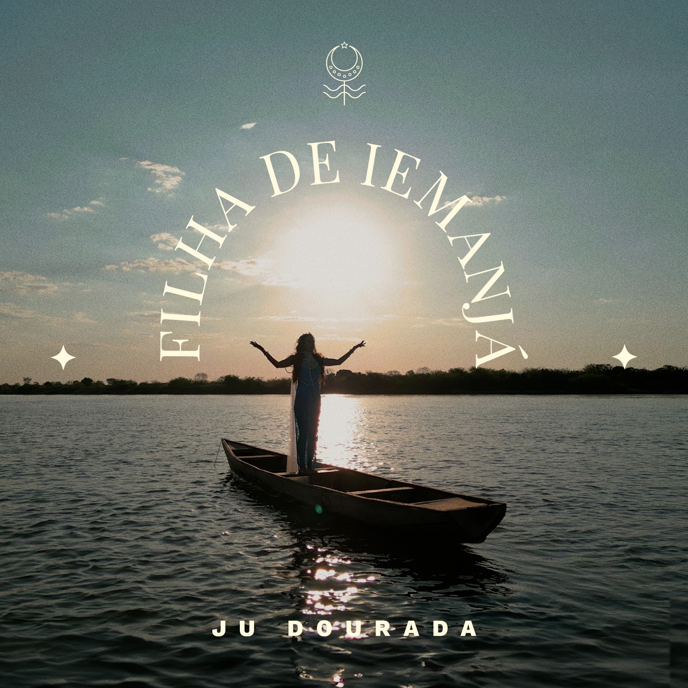 revistaprosaversoearte.com - Ju Dourada faz viagem pessoal pelo Rio São Francisco no clipe e single 'Filha de Iemanjá'