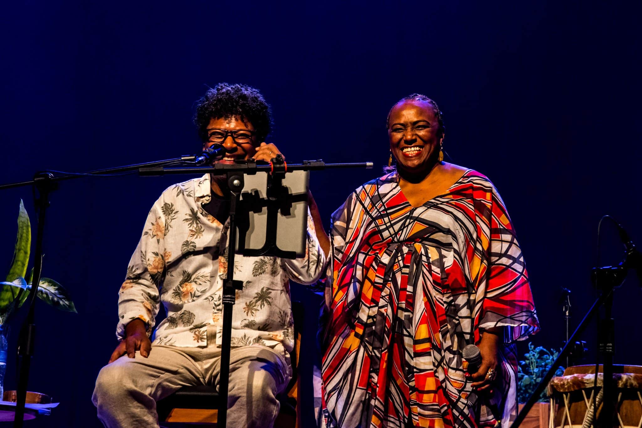 revistaprosaversoearte.com - Marcelo Menezes se apresenta no Teatro da Rotina, com participação das cantoras Carmen Queiroz e Maria Martha